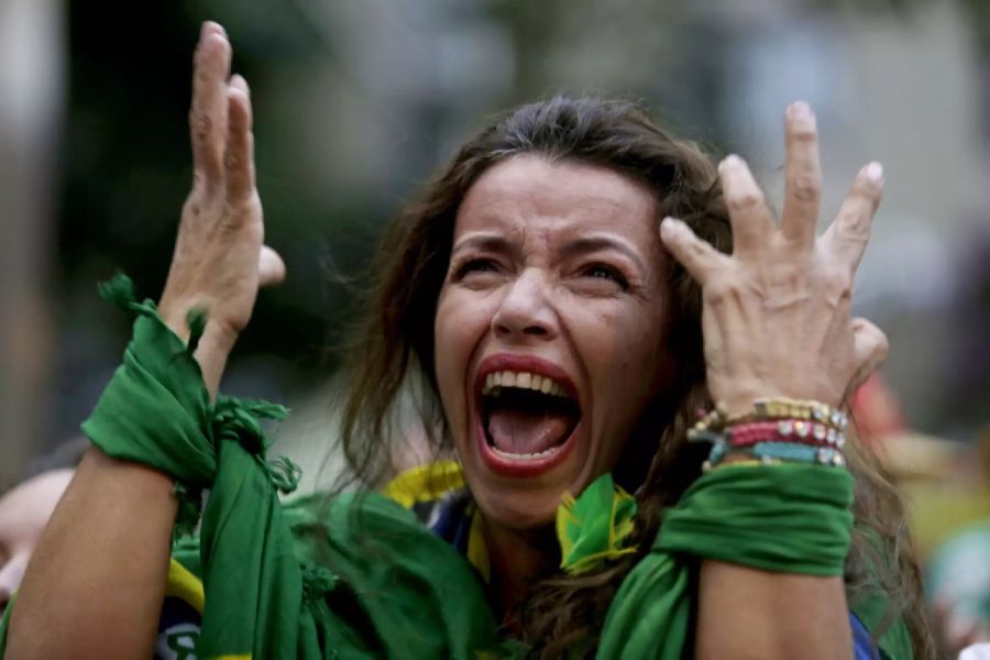 Brasilien versinkt nach dem Halbfinal der Heim-WM 2014 im Tal der Tränen.