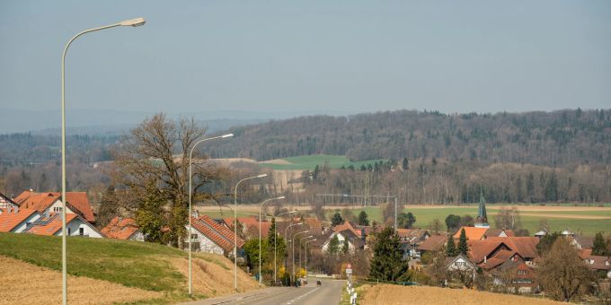 Blick auf die Ortschaft Thalheim an der Thur. Blick auf die Ortschaft Thalheim an der Thur.