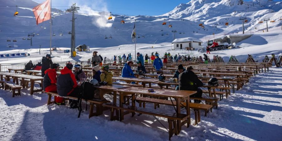 Samnaun ist mit Ischgl, einem Skigebiet im österreichischen Tirol, verbunden. (Archivbild)