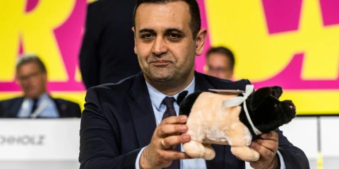 Bijan Djir-Sarai Bijan Djir-Sarai