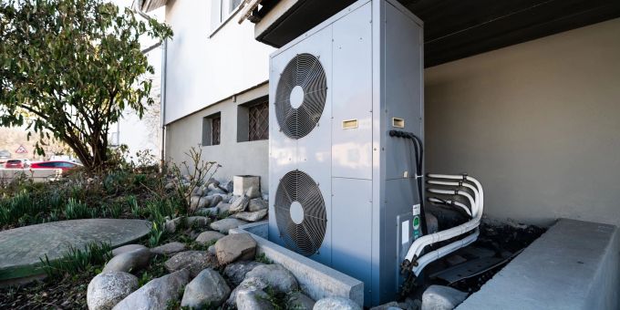 Für Einzelmassnahmen wie Wärmepumpen soll es künftig geringere Fördersätze geben. Für Einzelmassnahmen wie Wärmepumpen soll es künftig geringere Fördersätze geben.