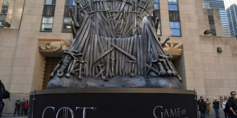 Gigantischer Thron in New York zum Ende von «Game of Thrones»