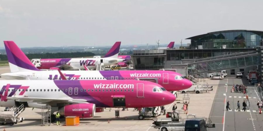 Der Billigflieger Wizz Air steuert viele Ziele in Osteuropa an. Foto: Airport Dortmund/dpa-tmn