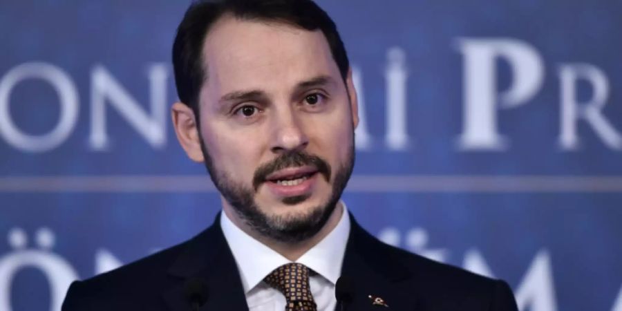 Wirtschaftsminister Albayrak präsentiert Reformpläne