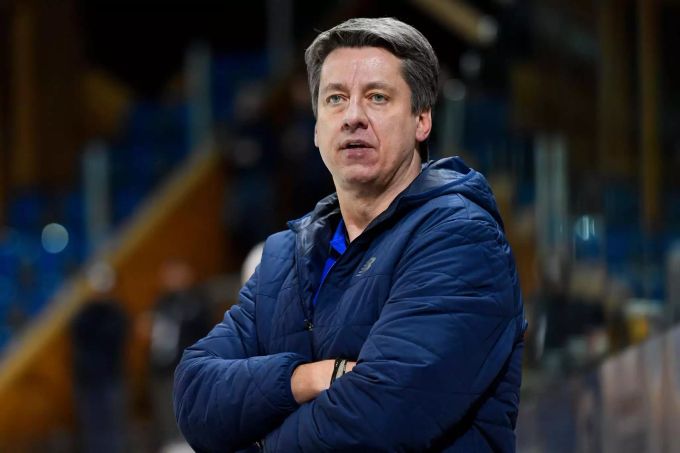 Harijs Witolinsch ist der aktuelle Trainer des HC Davos. Harijs Witolinsch