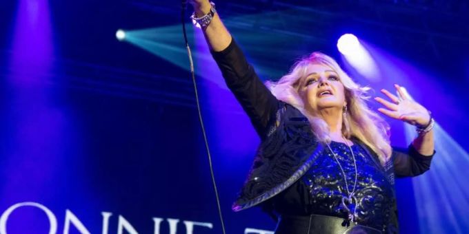 Bonnie Tyler steht immer noch gerne auf der Bühne. Foto: Vít Èerný Bonnie Tyler steht immer noch gerne auf der Bühne. Foto: Vít Èerný