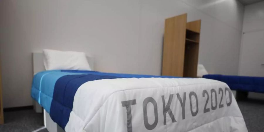 Die Bett-Konstruktion im olympischen Dorf besteht zum Teil aus Pappe. Foto: Du Xiaoyi/XinHua/dpa
