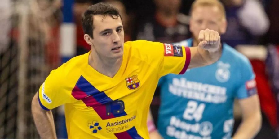 Aitor Arino behielt mit dem FC Barcelona gegen Flensburg-Handewitt die Oberhand. Foto: Frank Molter/dpa