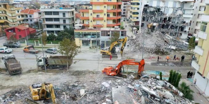 Tirana - Neun Festnahmen nach verheerendem Erdbeben in Albanien