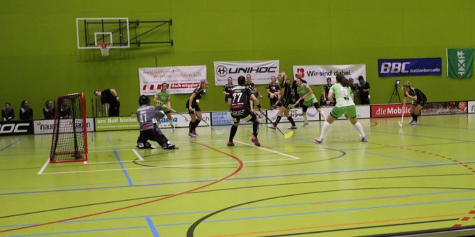 Die Damen NLA kassieren erstmals in dieser Saison eine deutliche Niederlage. Niederlage