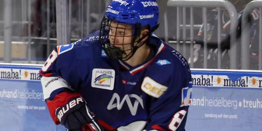 Tim Stützle steht noch beim DEL-Club Adler Mannheim unter Vertrag. Foto: Michael Deines/dpa