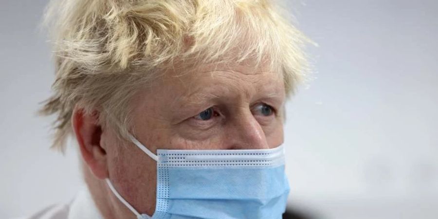 Boris Johnson entschuldigt sich «für jegliche Fehlentscheidungen, die gemacht wurden». Foto: Ian Vogler/Pool Daily Mirror/AP/dpa