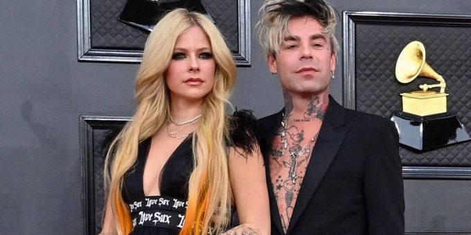 People - Avril Lavigne hat sich mit Rapper Mod Sun verlobt