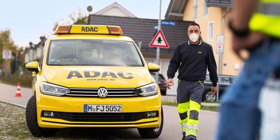 Mehr Verkehr auf den Strassen lässt auch die Einsatzzahlen der Gelben Engel steigen. Foto: Martin Hangen/ADAC/ Martin Hangen/obs