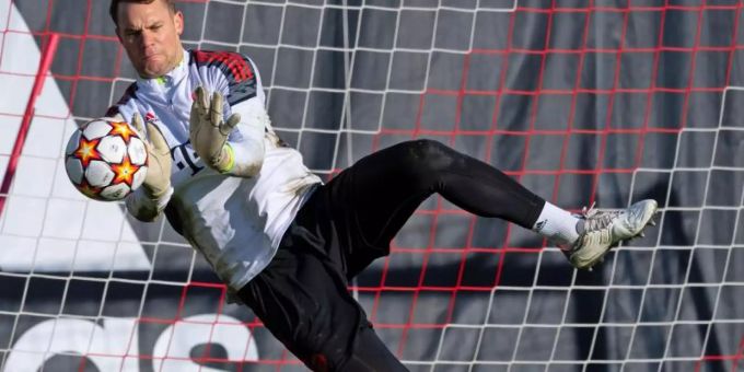 Ist nach überstandener Corona-Infekttion wieder im Bayern-Training: Manuel Neuer. Foto: Sven Hoppe/dpa Ist nach überstandener Corona-Infekttion wieder im Bayern-Training: Manuel Neuer. Foto: Sven Hoppe/dpa