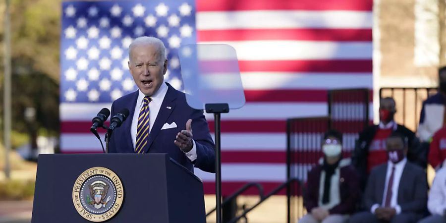 Joe Biden, Präsident der USA, spricht im Atlanta University Center Consortium auf dem Gelände des Morehouse College und der Clark Atlanta University. Foto: Patrick Semansky/AP/dpa