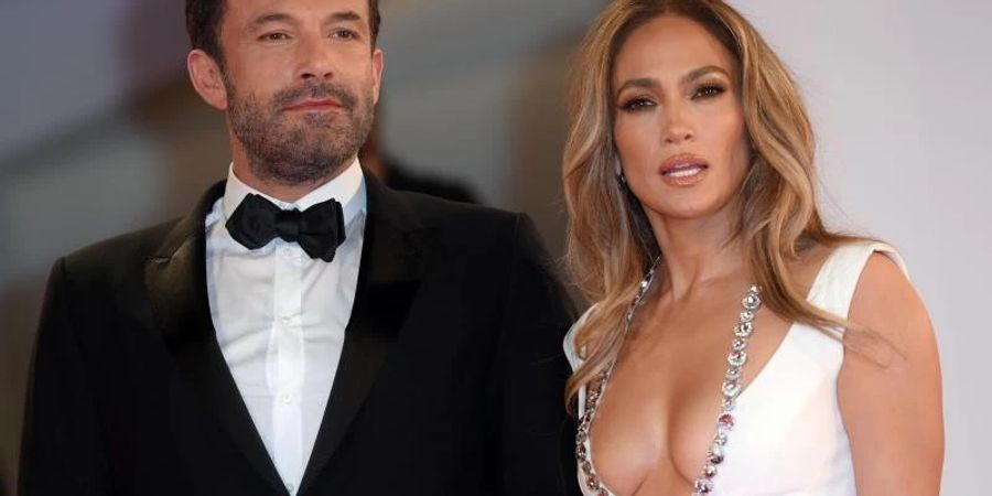 Jennifer Lopez und Ben Affleck sind wieder ein Paar - zu ihrer eigenen Überraschung. Foto: Gian Mattia D'Alberto/LaPresse via ZUMA Press/dpa