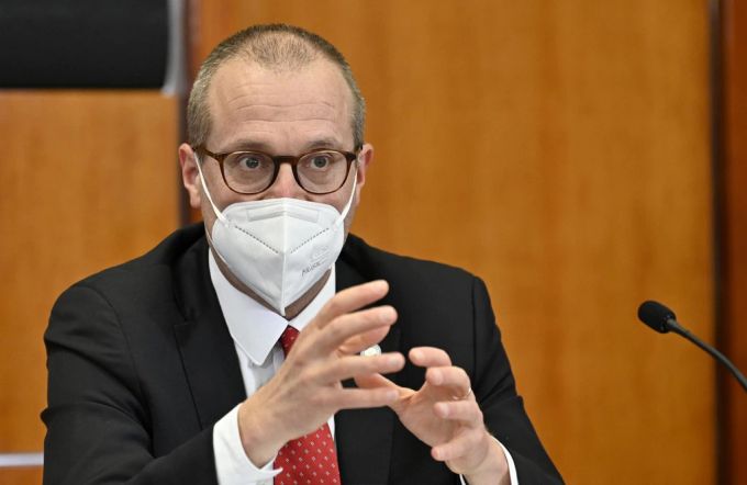 Hans Kluge ist der Europa-Chef der Weltgesundheitsorganisation (WHO). Hans Kluge Coronavirus