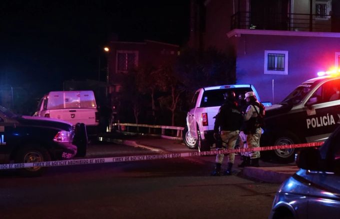 Die Polizei überwacht das Haus der Journalistin. Mexiko