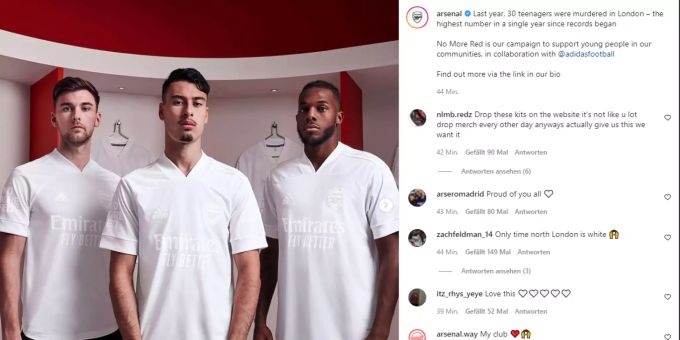 Arsenal präsentiert das Spezial-Trikot auf Social Media. Arsenal