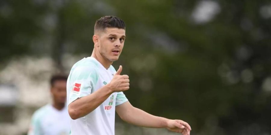 Darf nun doch zur Nationalmannschaft reisen: Werder-Profi Milot Rashica. Foto: Carmen Jaspersen/dpa