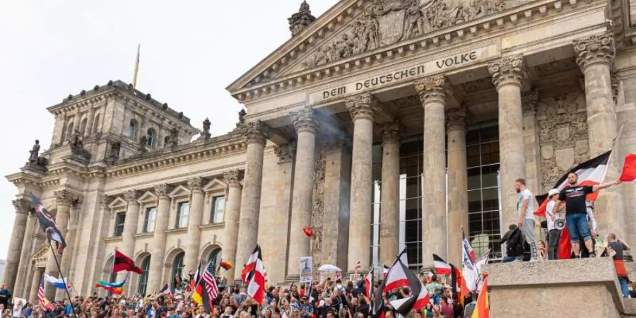 coronavirus demo reichstag