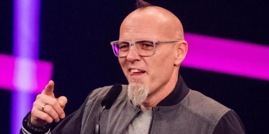 Thomas D von der Band Die Fantastischen Vier fährt lieber Bagger als mit seinem Sohn Mathe zu büffeln. Foto: Rolf Vennenbernd/dpa