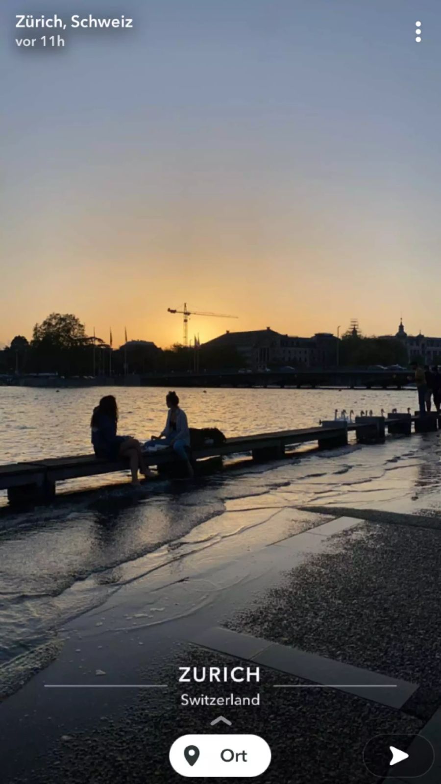 Wer in Zürich den Sonnenuntergang am See genoss, kriegte nasse Füsse.