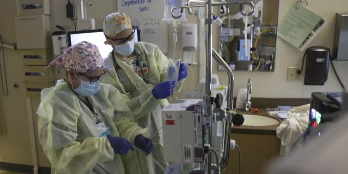 In einigen US-Bundesstaaten sind die Intensivstationen wegen ungeimpften Corona-Patienten völlig überlastet. Coronavirus
