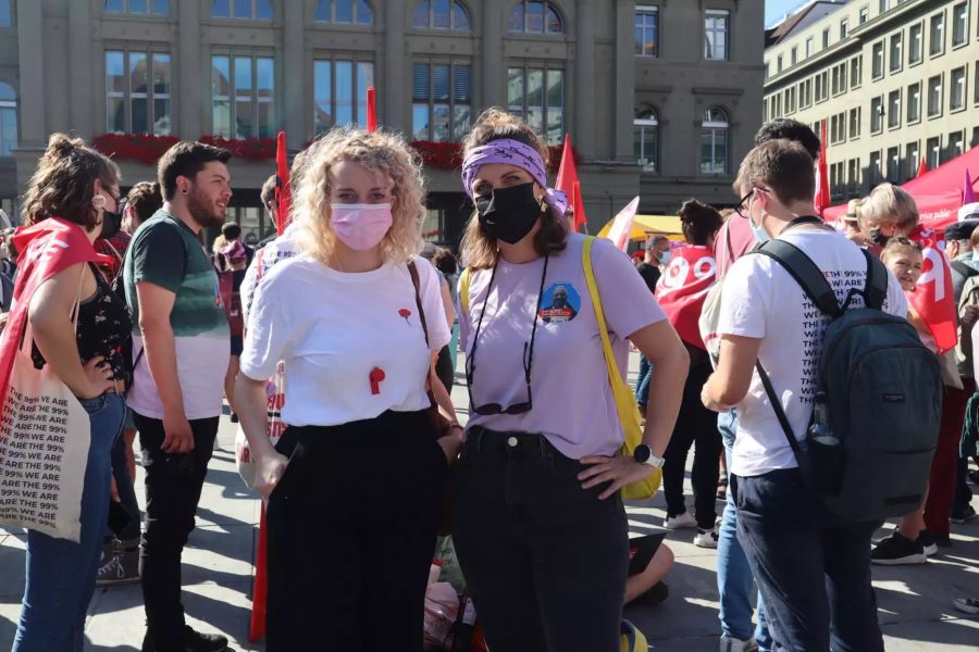 Lena Allenspach und Miriam Berger - Gewerkschafterinnen von Syndicom.