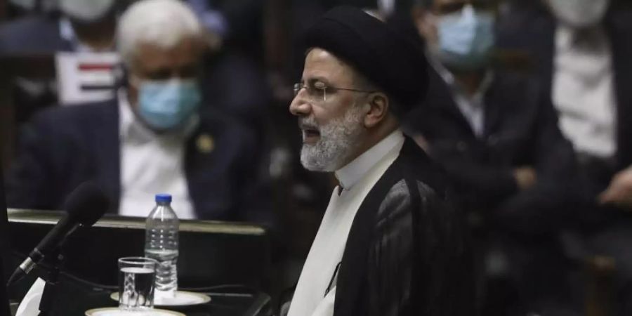 Irans neuer Präsident Ebrahim Raisi war Spitzenkandidat der politischen Hardliner. Foto: Vahid Salemi/AP/dpa
