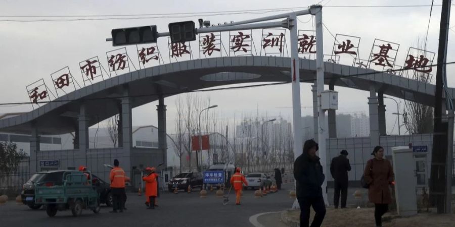 Uiguren in China: Diversen Berichten zufolge werden viele in Lagern festgehalten und zur Arbeit gezwungen. (Archivbild)