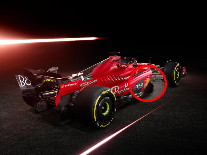 Die Seitenkästen am Ferrari SF-23 sind taillierter als noch im Vorjahr. Ferrari SF-23