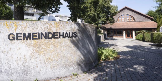 Die Gemeindeverwaltung von Lohn-Ammannsegg. Die Gemeinde entstand 1993 durch die Fusion der früher selbständigen Gemeinden Lohn und Ammannsegg.
