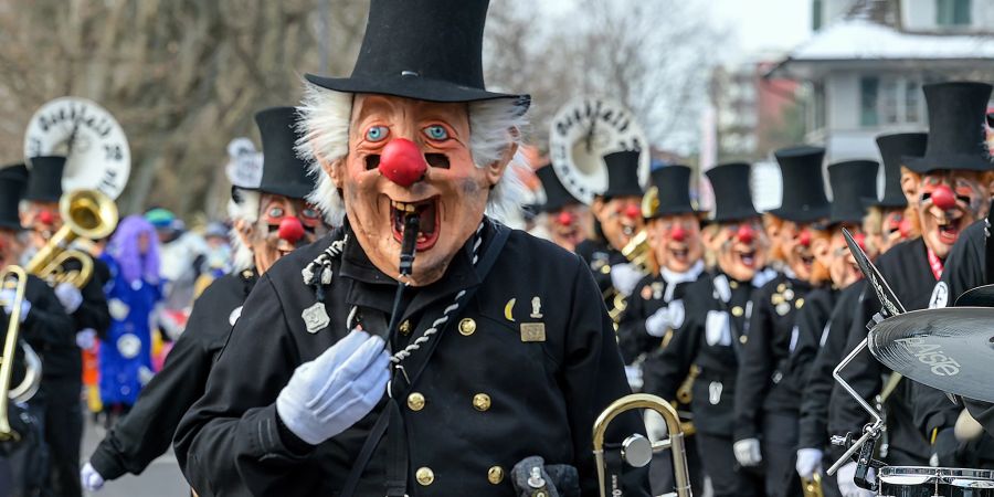 Die Oschtalb Ruassgugge an der Fasnacht 2023 in Thun. - Thun