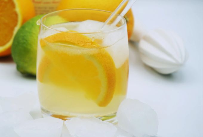 Likörwein mit kandierter Orangennote und Mangosirup geben der «Berliner Orange» einen herrlich fruchtigen Touch. Likörwein Mango Orange fruchtig