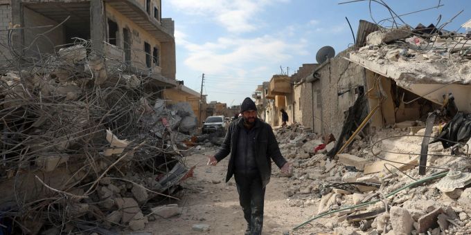 Knapp 800 Verletzte - 11 Tote nach neuem Erdbeben in Syrien und Türkei
