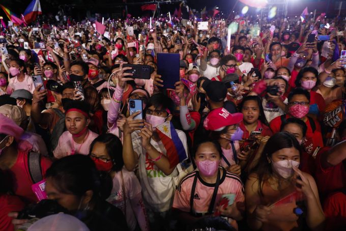 67 Millionen Philippiner waren zur Wahl aufgerufen. Grand campaign rally of presidential candidate Leni Robredo