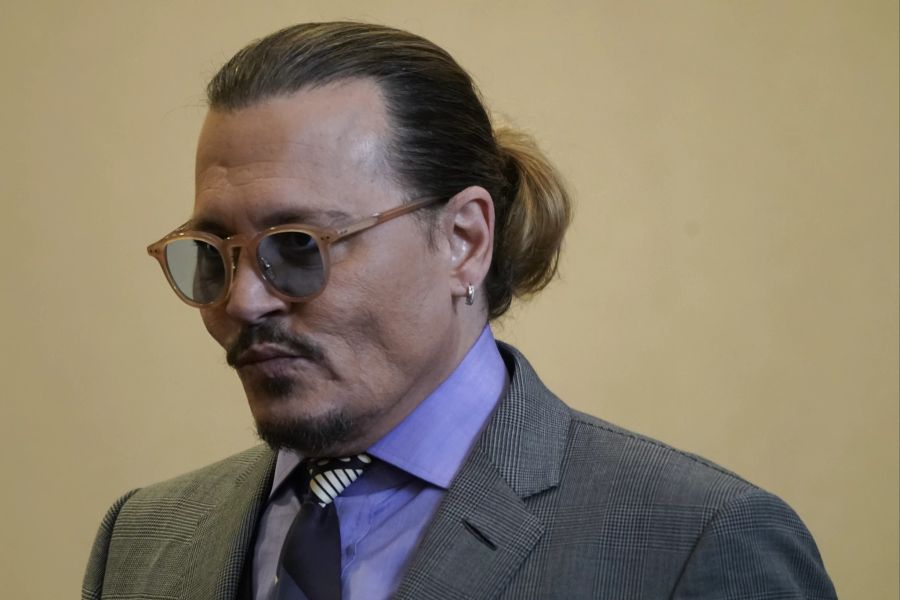 Johnny Depp verklagt seine Ex wegen Verleumdung.