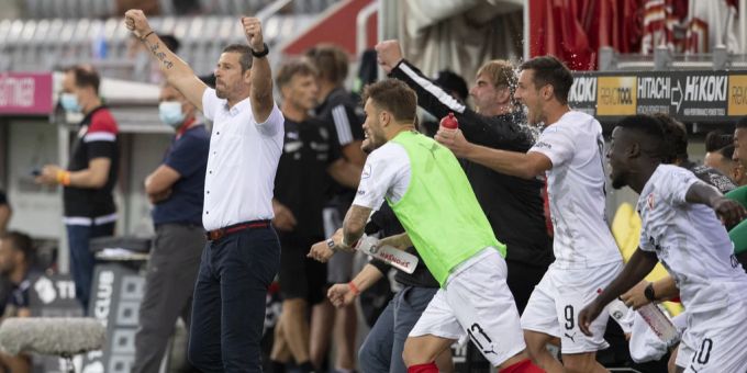 2020 jubelte Mario Frick mit dem FC Vaduz über den Aufstieg. In der Barrage schaltete man den FC Thun aus. fc luzern fc schaffhausen