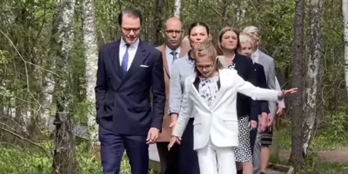 In ihrem Naturpark - Prinzessin Estelle begeistert die Fans