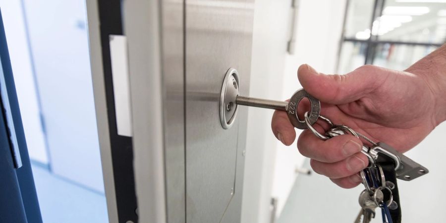 Einem Entwurf des Justizministeriums zufolge sollen Ersatzfreiheitsstrafen nur noch halb so lang sein.