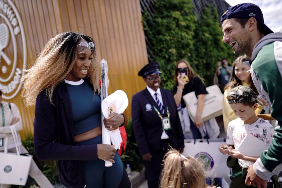 Der kleine Stefan (r.) traf in Wimbledon gar auf US-Tennis-Star Venus Williams.