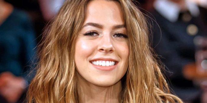 Vanessa Mai fühlt sich heute in ihrem Körper wohler als noch vor einigen Jahren. Vanessa Mai fühlt sich heute in ihrem Körper wohler als noch vor einigen Jahren.