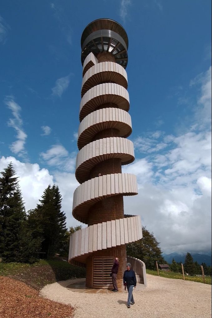 Turm auf dem Moron im Jura bröckelt vor sich hin Nau.ch