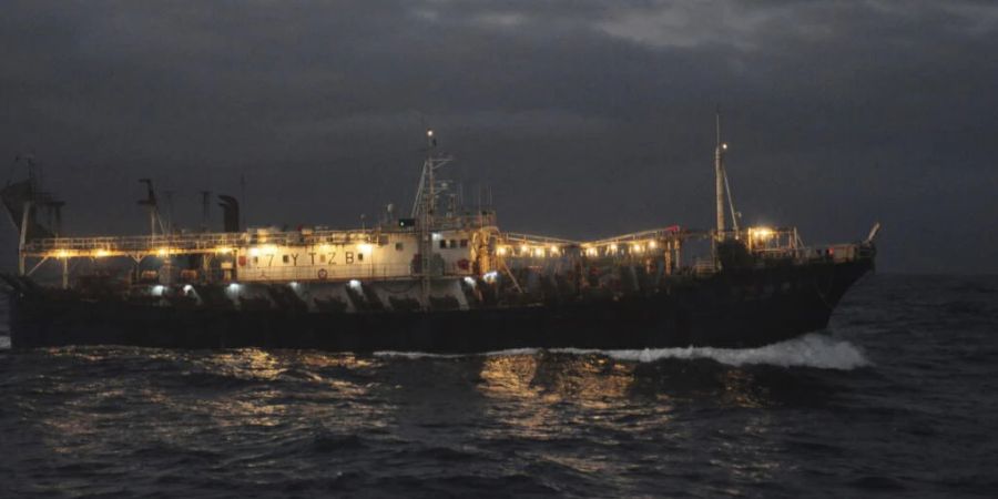Vor den Galapagos-Inseln ist ein Boot mit 7500 Litern Diesel an Bord gesunken. (Symbolbild)