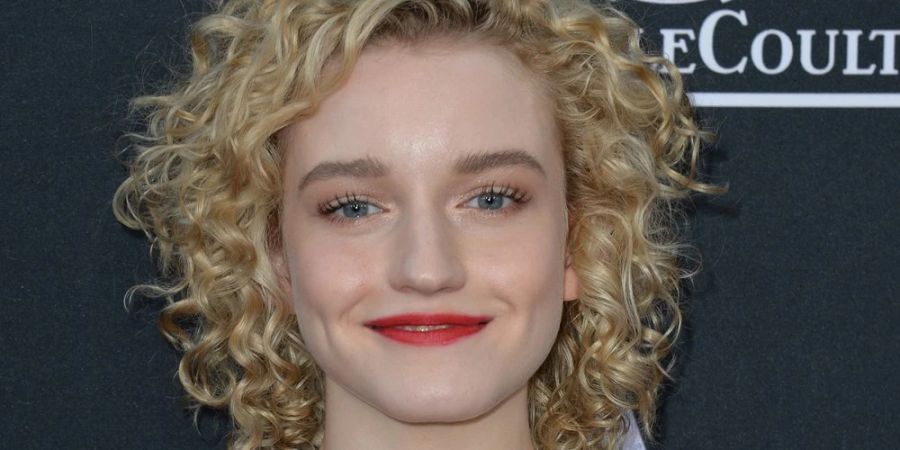 Julia Garner soll Madonna in ihrem Biopic spielen.