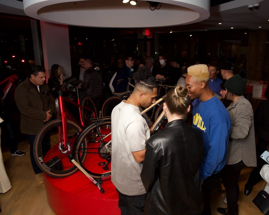 Die Eröffnung des neuen Thömus Standorts und der Launch des Swissriders.