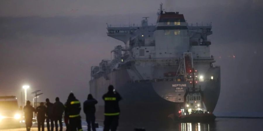 LNG-Terminalschiff in Lubmin