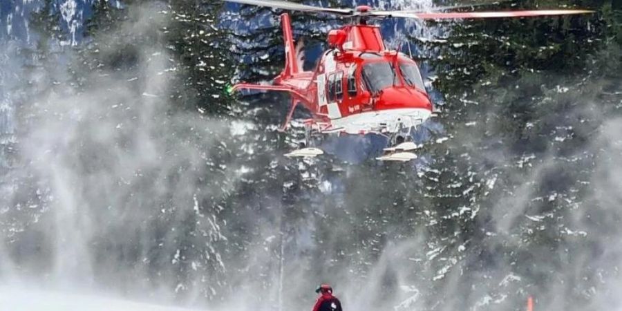 Mehrheitlich Wintersportler hat die Rega über die Weihnachtsfeiertage 2023 mit ihren Helikoptern gerettet.